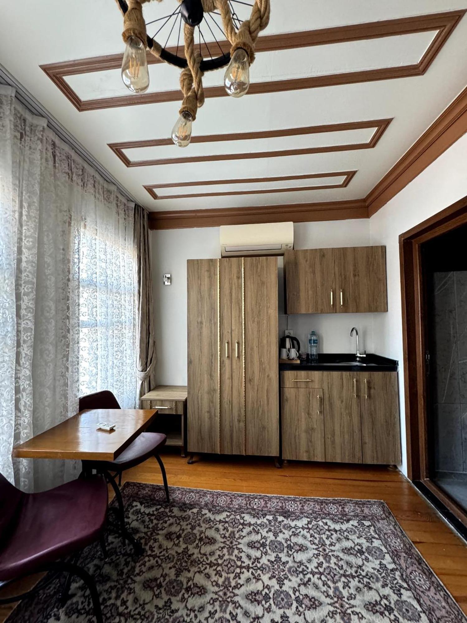 April Hotel 伊斯坦布尔 外观 照片